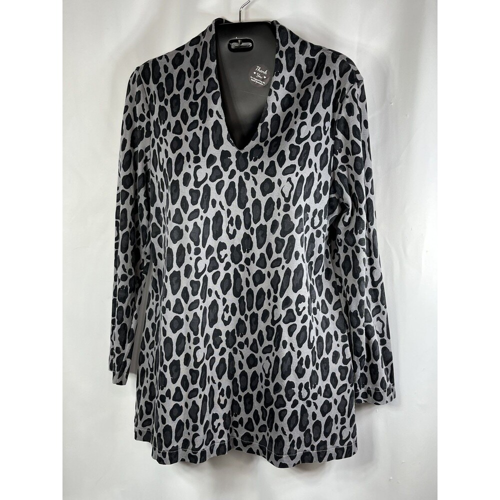 Chico's Shirt Womens 1 M Gray Leopard V Neck Long Sleeve Pima Cotton Tunic Top